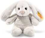 Steiff Hoppie Hase 18 cm hellgrau, Plüschtier Hase mit Schlappohren, Soft Cuddly Friends, flauschiges Stofftier zum Kuscheln und Spielen, Kuscheltier für Mädchen und Jungen, waschmaschinenfest