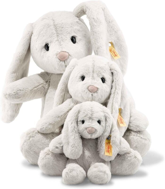 Steiff Hoppie Hase 18 cm hellgrau, Plüschtier Hase mit Schlappohren, Soft Cuddly Friends, flauschiges Stofftier zum Kuscheln und Spielen, Kuscheltier für Mädchen und Jungen, waschmaschinenfest